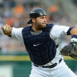 Alex_Avila_web-255x255